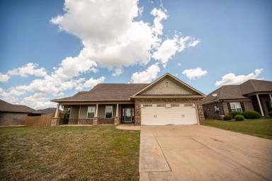 Main picture of 22 Lee Road 2143