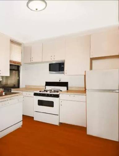 Main picture of E 58th St