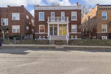 Main picture of 3706 Fairview Ave
