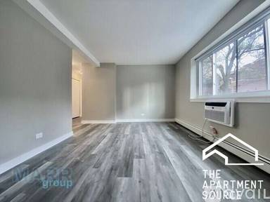 Main picture of 5115 N Sheridan Rd