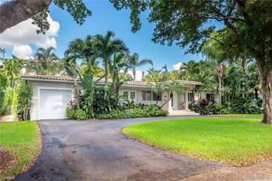 Main picture of 743 Jeronimo Dr
