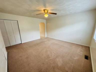 Main picture of 400 Harmon Cir SE