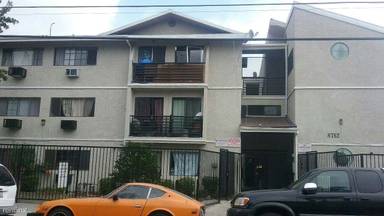 Main picture of 8762 Langdon Ave