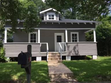 Main picture of 815 Sedgewick St