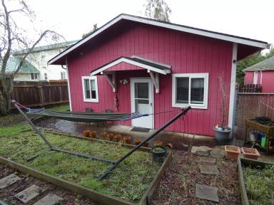 Main picture of 1136 Craig Ave