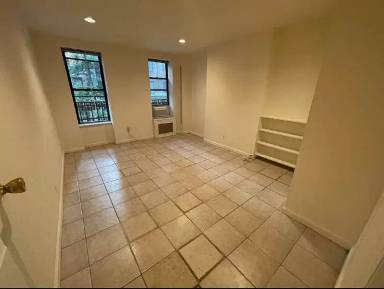 Main picture of 109 E 89th St