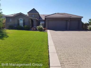 Main picture of 15180 Redmond Loop