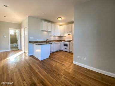 Main picture of 3943 N Janssen Ave