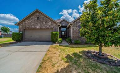 Main picture of 5018 Hinsdale Ct