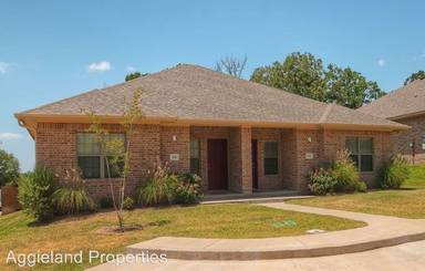 Main picture of 4405 Reveille Rd