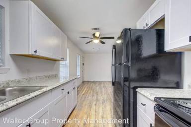 Main picture of 401 S Carroll St
