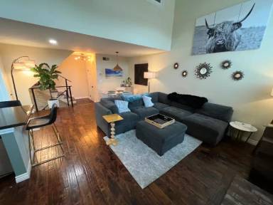 Main picture of 216 16th Pl