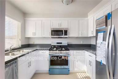 Main picture of 1538 W 205th St - 4