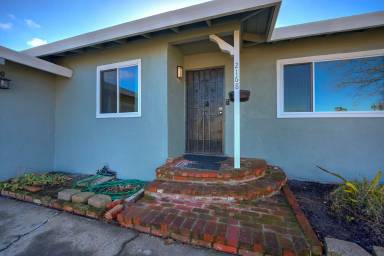 Main picture of 2168 Ferran Ave