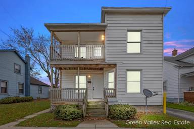 Main picture of 743 Crosby St NW