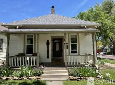 Main picture of 2202 W Kiowa St