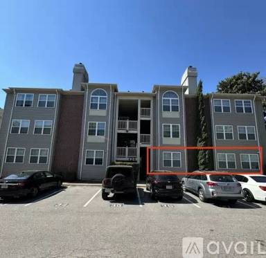 Main picture of Colonial Place Condos
