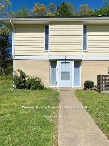 Main picture of 3101 Danzler Cir