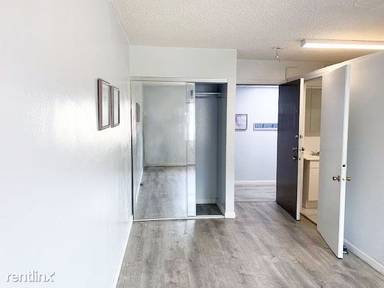 Main picture of 1289 S King St
