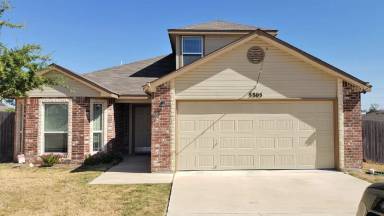 Main picture of 5305 Eagles Nest Dr