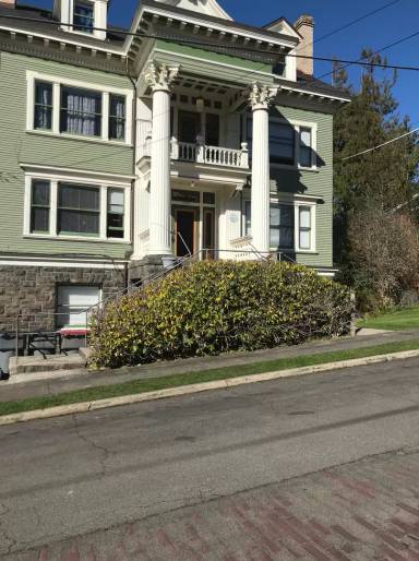 Main picture of 1320 Franklin Ave