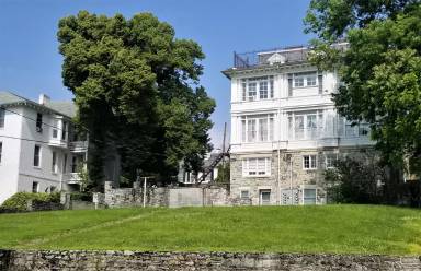 Main picture of 128 S Prospect St