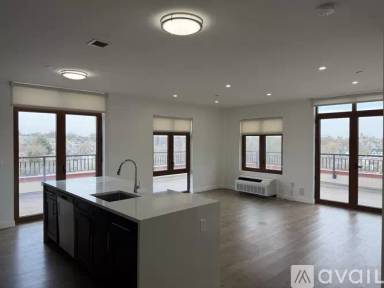 Main picture of 224 Gramatan Ave