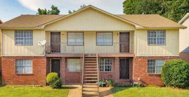 Main picture of 632 33rd St E