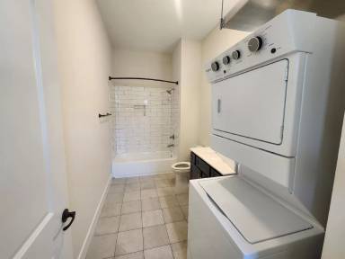 Main picture of 606 N Main St