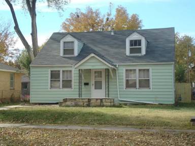 Main picture of 223 N Columbia Ave