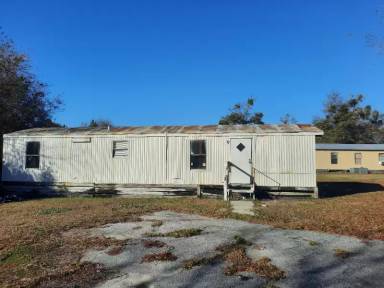 Main picture of 140 Devereaux Rd
