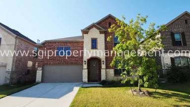 Main picture of 3105 Cottonwood Ln