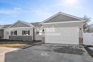 Main picture of 4303 N Bolivar Rd