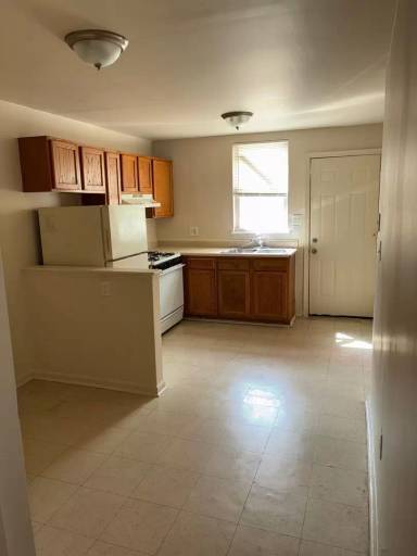 Main picture of 428 S Gilmor St