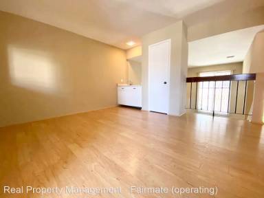 Main picture of 433 S Orange Ave