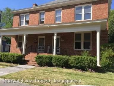 Main picture of 526 W 2nd St