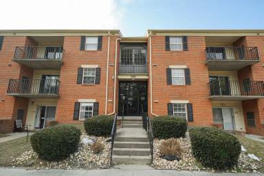 Main picture of 806 College Ln