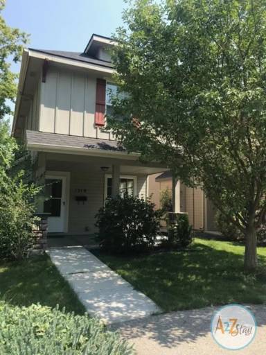 Main picture of 1318 S Grant Ave