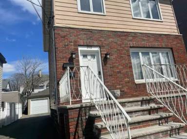 Main picture of 212 78th St