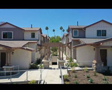Main picture of 547 N Wilson Ave