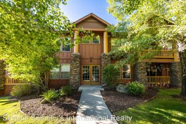 Main picture of 1699 W Fox Bay Dr