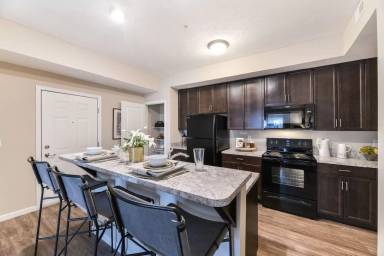 Main picture of 1805 Mill Pointe Rd