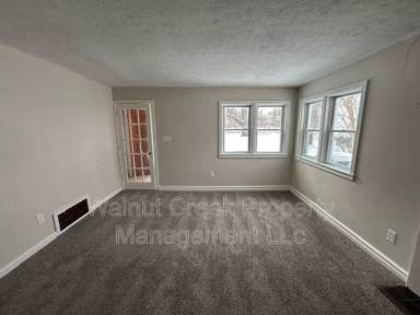 Main picture of 1763 E 36th St