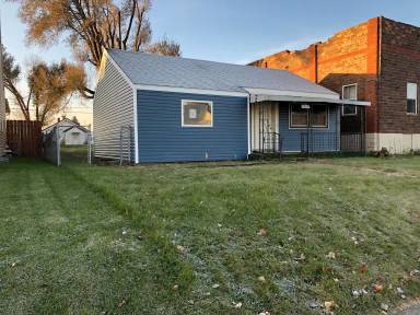 Main picture of 1005 E Firmin St