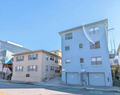 Main picture of 2038 Hearst Ave