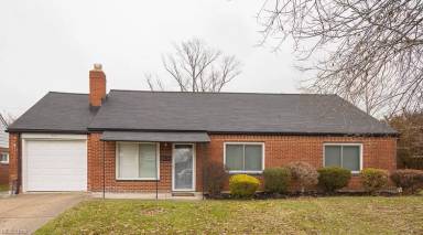 Main picture of 587 Hemlock Dr