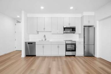 Main picture of 1233 S Dunsmuir Ave