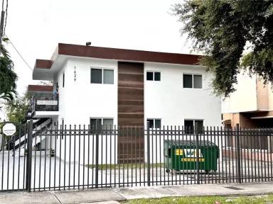 Main picture of 1629 SW 3rd St