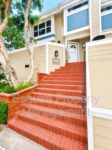 Main picture of 2847 Harbor Blvd
