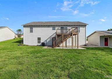 Main picture of 215 Stonewall Dr